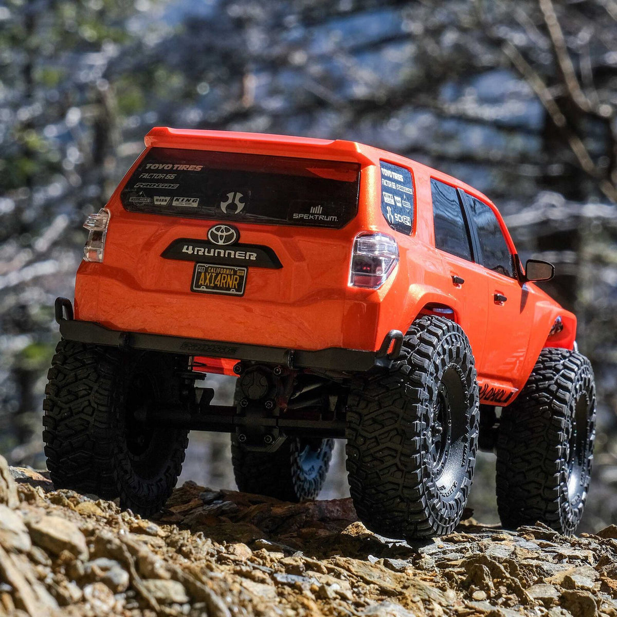 Axial - AXI-2035T1 1/24 SCX24 Toyota 4Runner 4X4 RTR Brushed Rock Crawler Orange