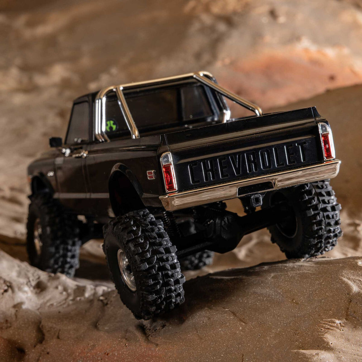 Axial 1/30 Axial SCX30 Chevrolet K10 RTR Crawler Black w/ Battery & Charger