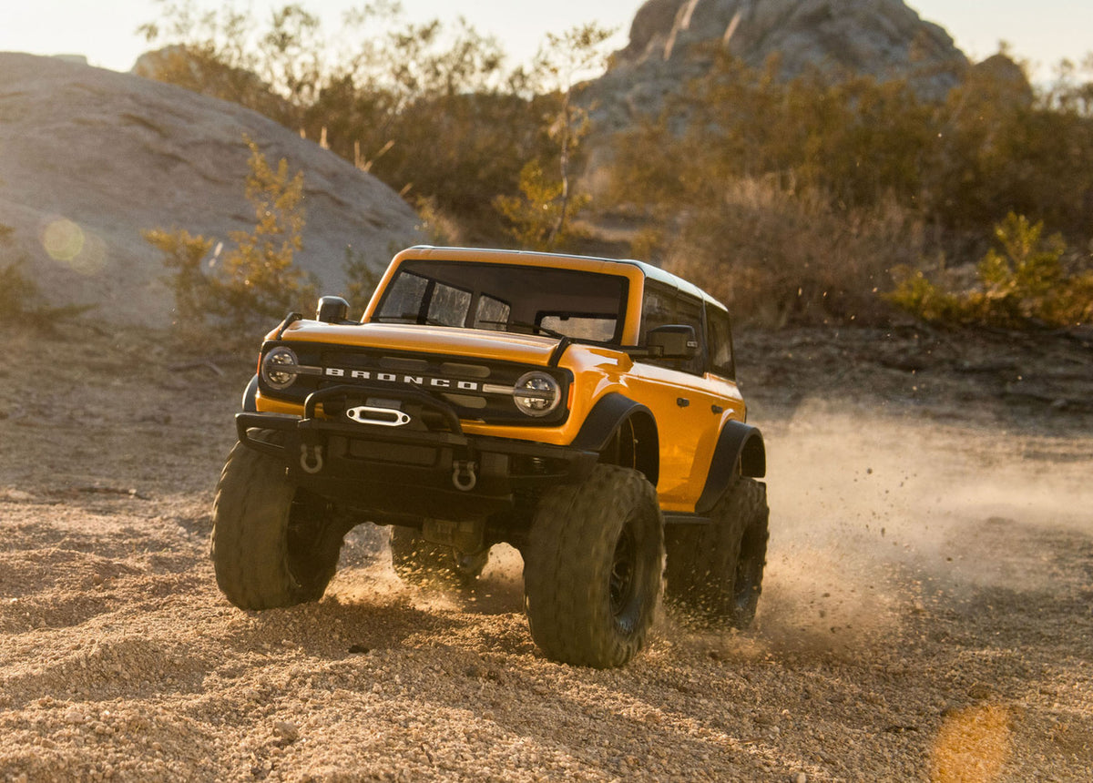 Traxxas 92076-4 1/10 Ford Bronco 4x4 Trail Truck Off-Road TRX-4 RTR Orange